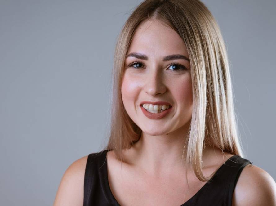 What Causes Crooked Teeth